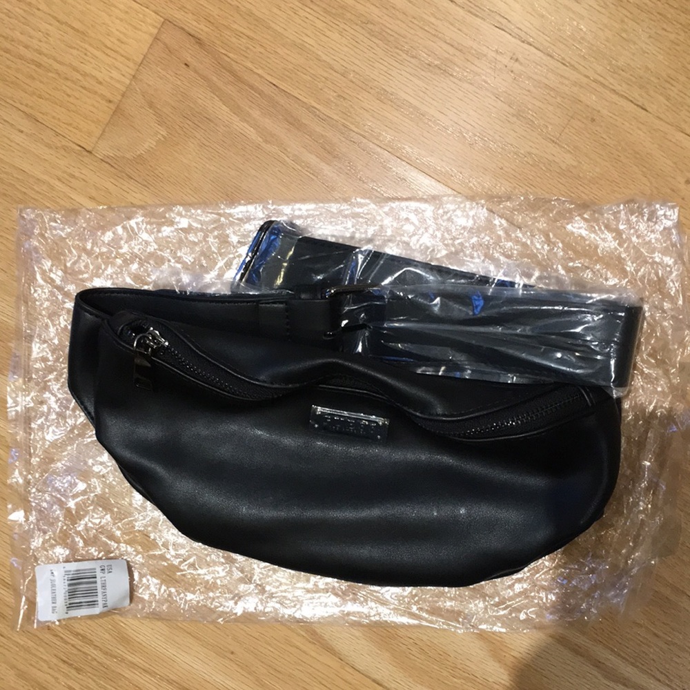 Nice. New bełt bag . Open to offers.